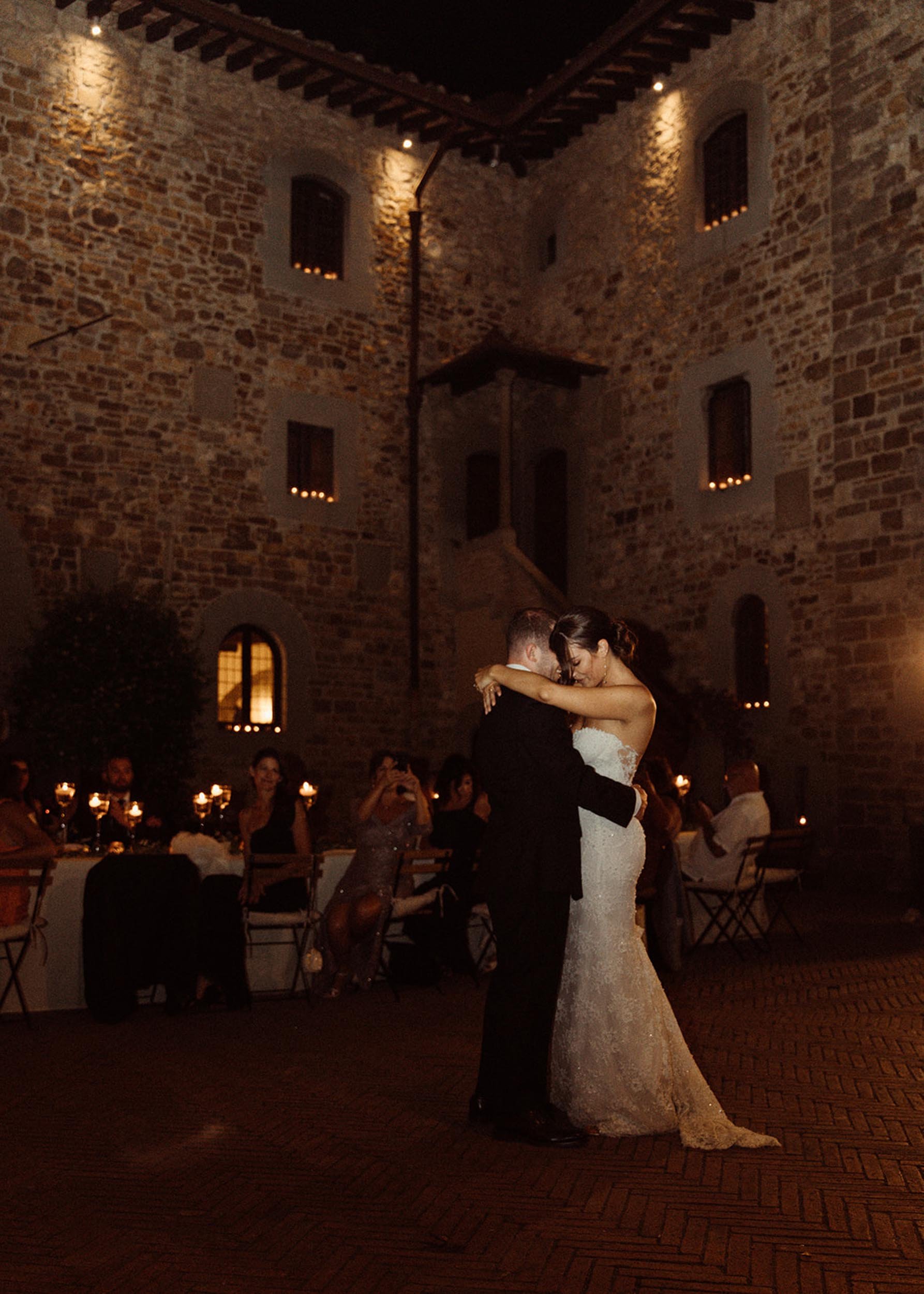 Castello-Il-Palagio-Tuscany-Wedding-in-Ines-Di-Santo-Chiara-40.jpg