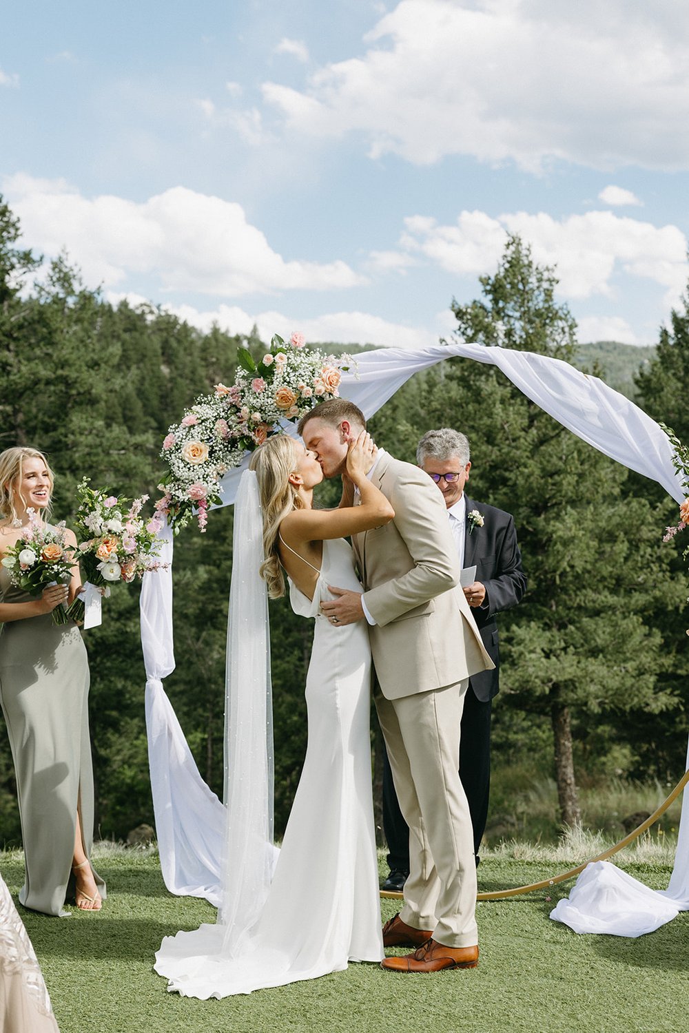 Colorado-Mountain-Wedding-in-Alexandra-Grecco-Lotus-Dress-13.jpg