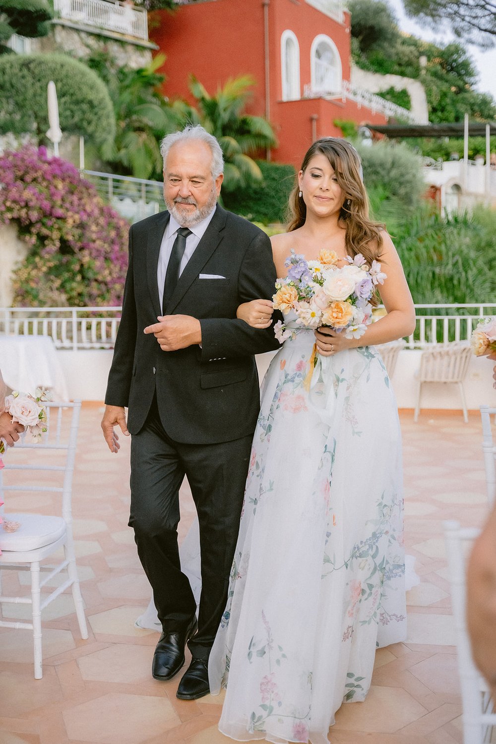 Romantic-Positano-Wedding-in-Monique-Lhuillier-Gown-32.jpg