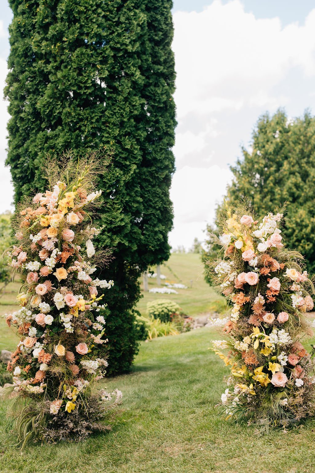 Eva-Lendel-Samanta-Bridal-Gown-Minnesota-Garden-Wedding-24.jpg
