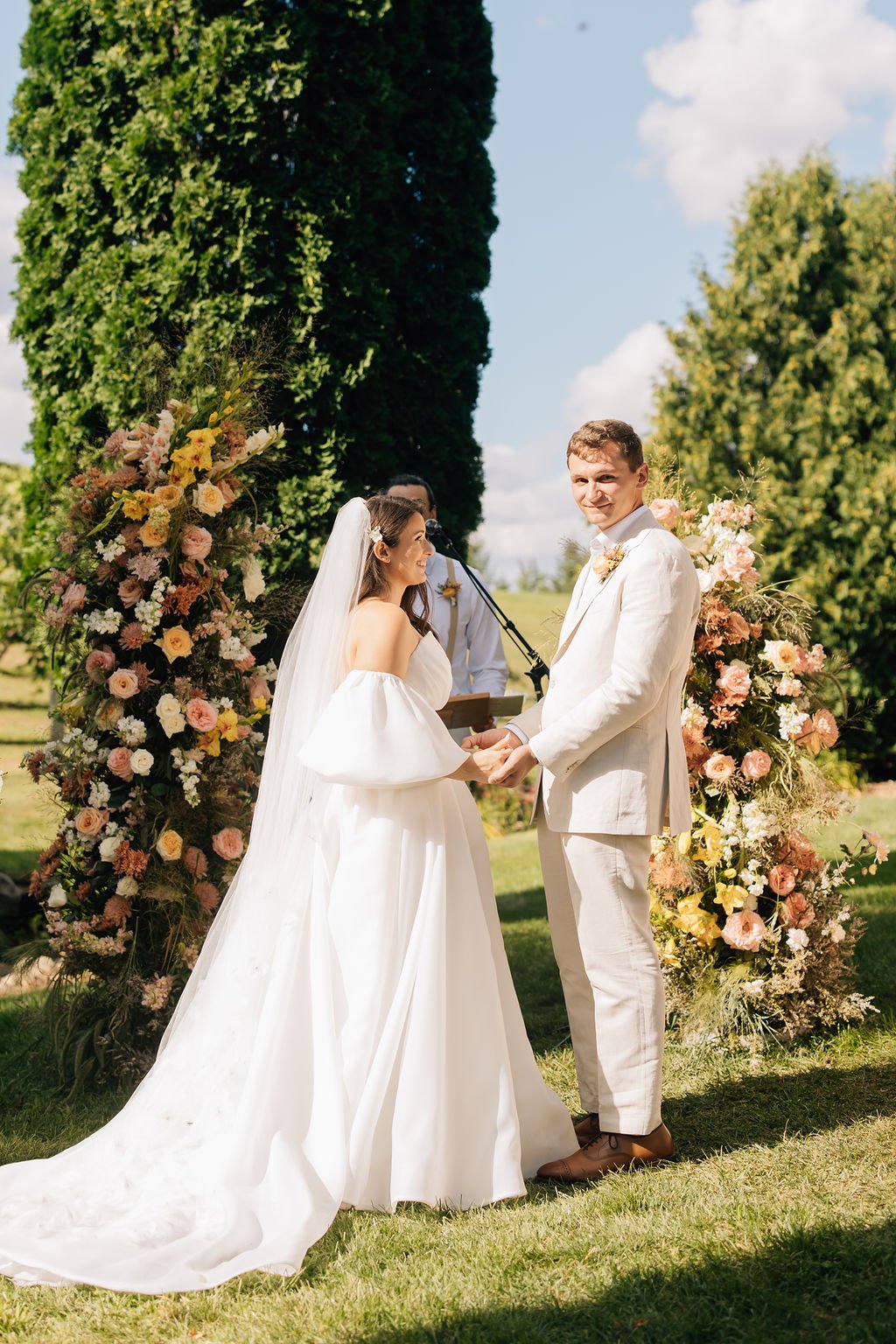 Eva-Lendel-Samanta-Bridal-Gown-Minnesota-Garden-Wedding-28.jpg