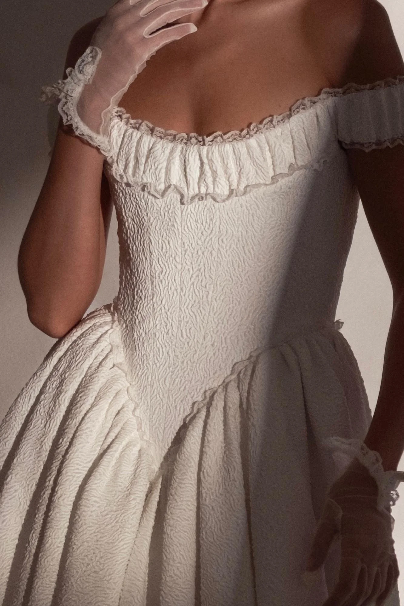 Diana-Margot-Bridal-Wedding-Dress-03.jpg