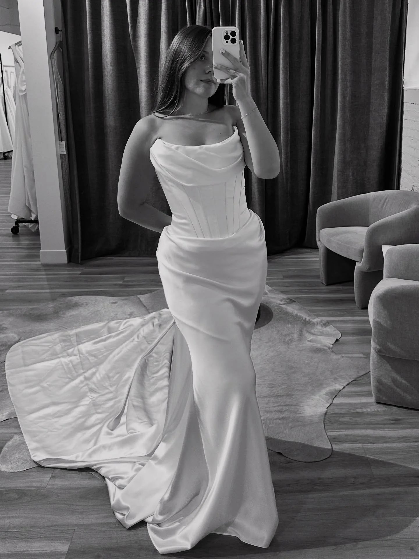 the public has spoken + new timeless with a twist arrival &lsquo;imogen&rsquo; is 10/10 🖤

a visiting collection of after party looks + reception dresses from @katherinetash are making the rounds at @annabebridal. reserve an appointment online now f