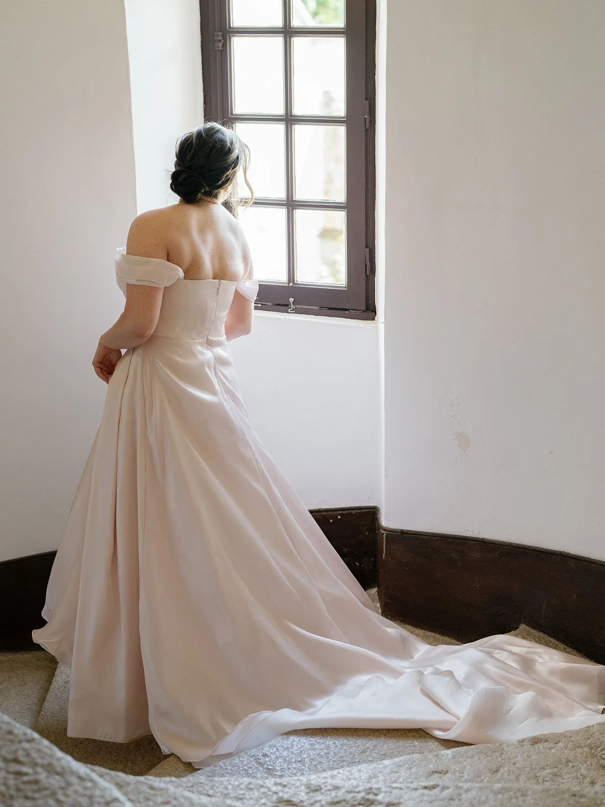 Elegant-French-Château-Wedding-in-Katherine-Tash-05.jpg