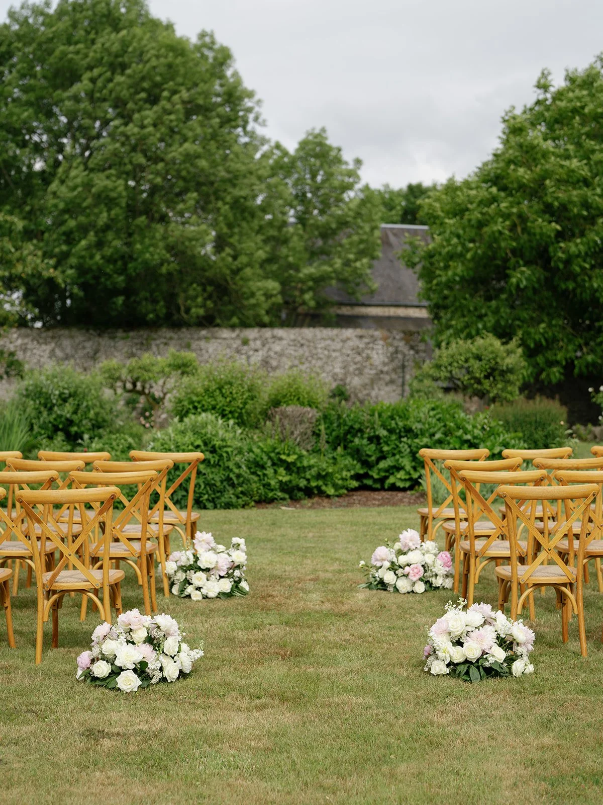Elegant-French-Château-Wedding-in-Katherine-Tash-13.jpg
