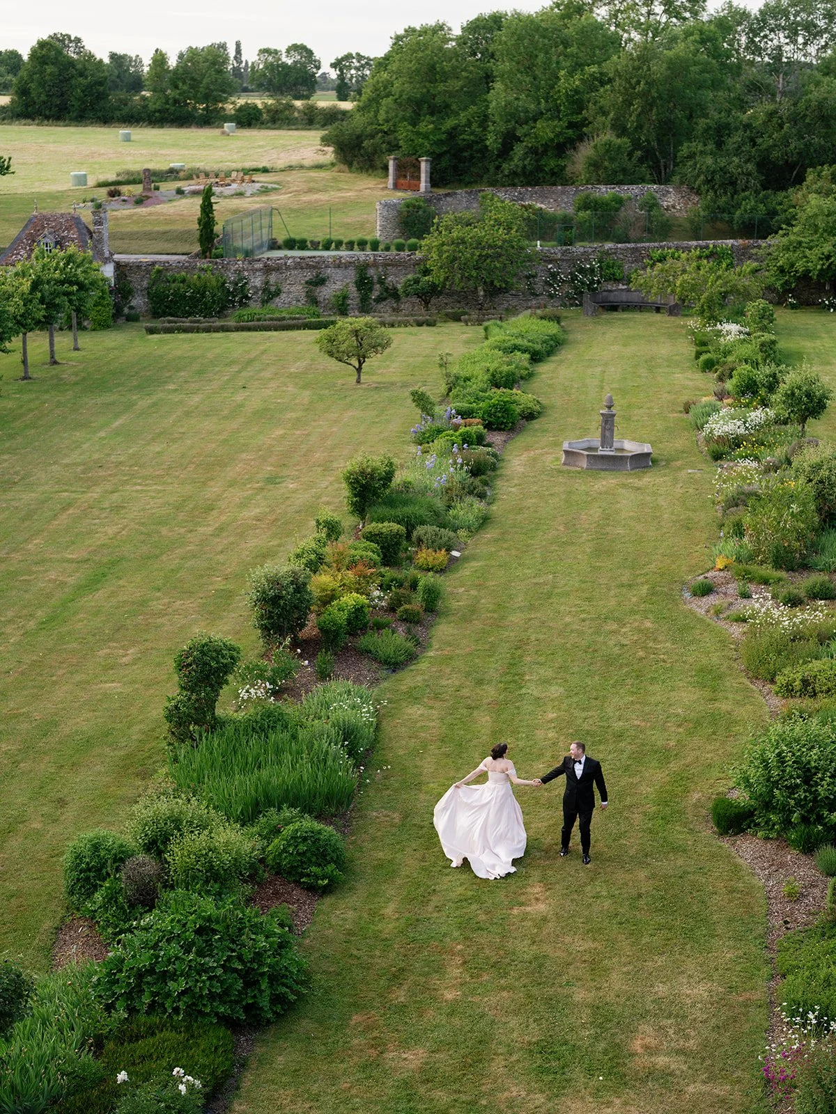 Elegant-French-Château-Wedding-in-Katherine-Tash-20.jpg