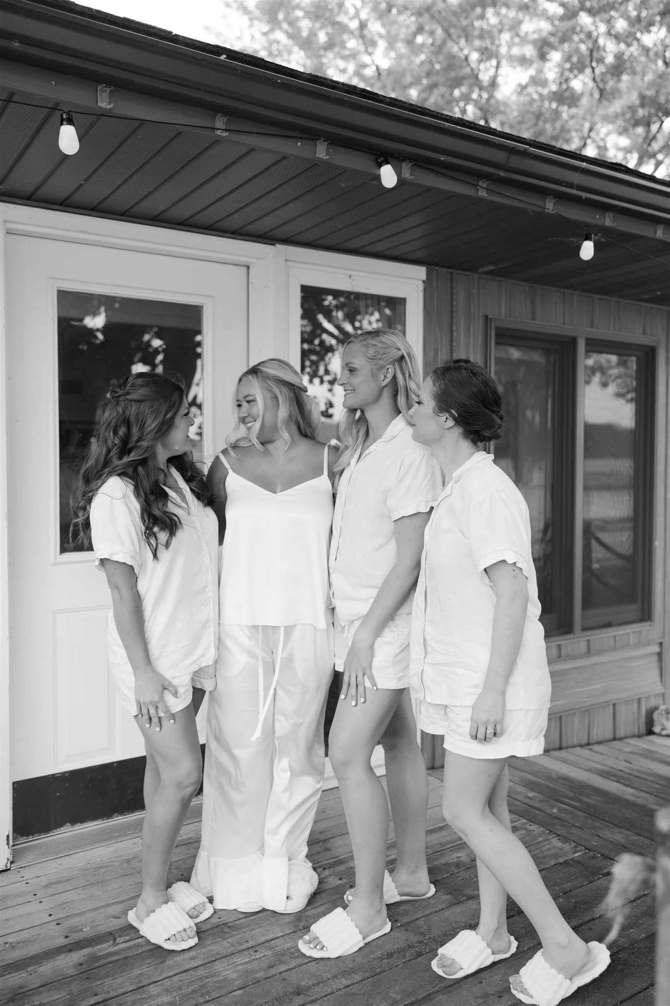 Minnesota-Vineyard-Wedding-in-Katherine-Tash-01.jpg