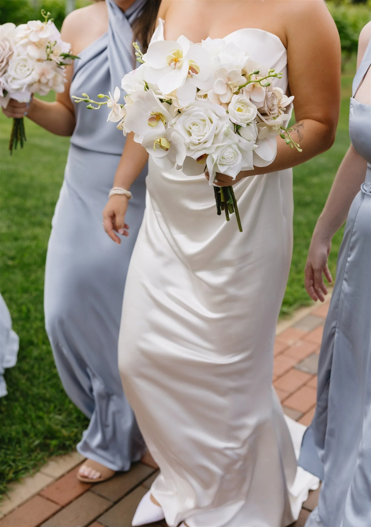 Minnesota-Vineyard-Wedding-in-Katherine-Tash-10.jpg
