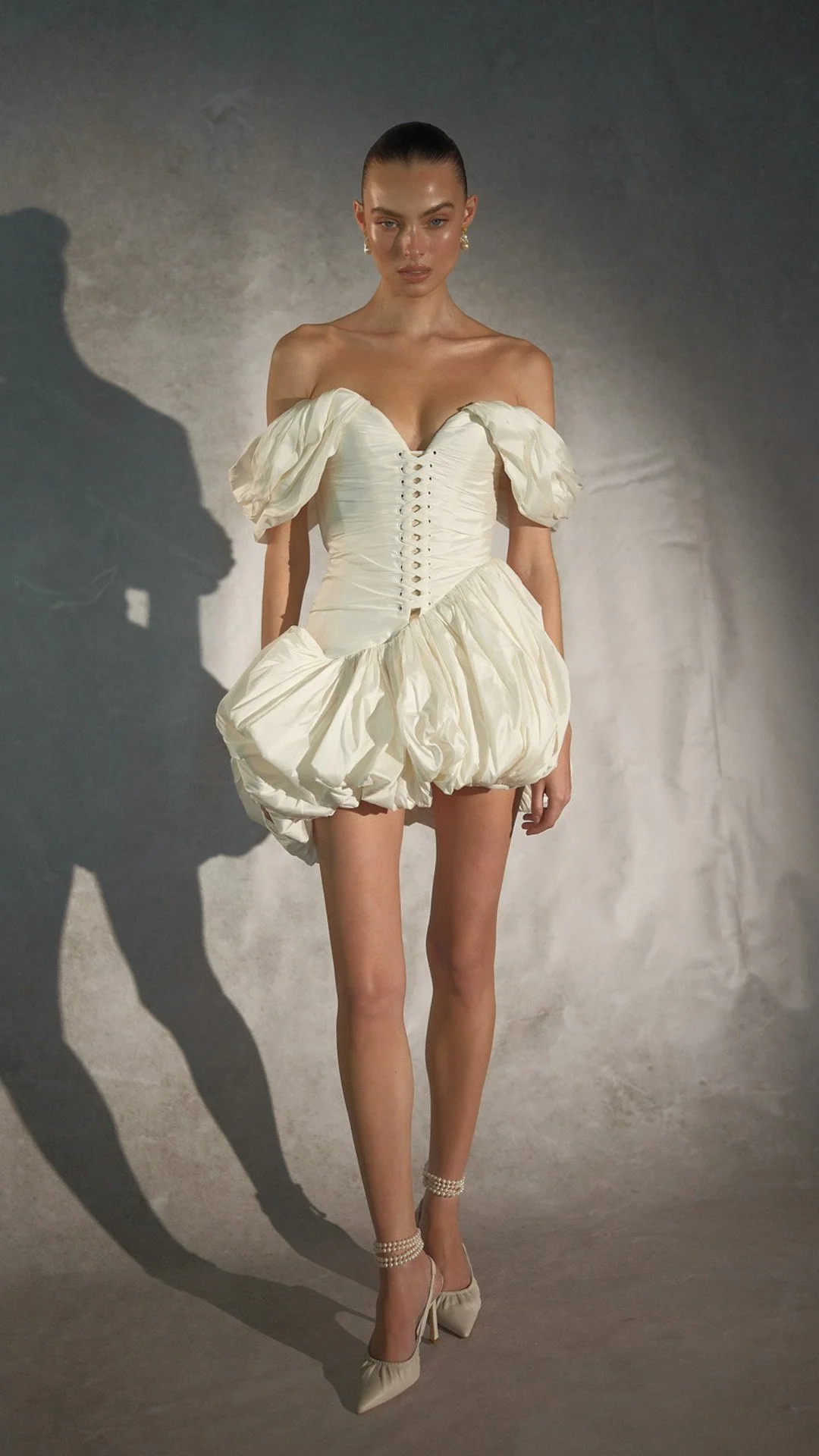 Sydney-Wedding-Dress-Margot-Bridal-01.jpeg