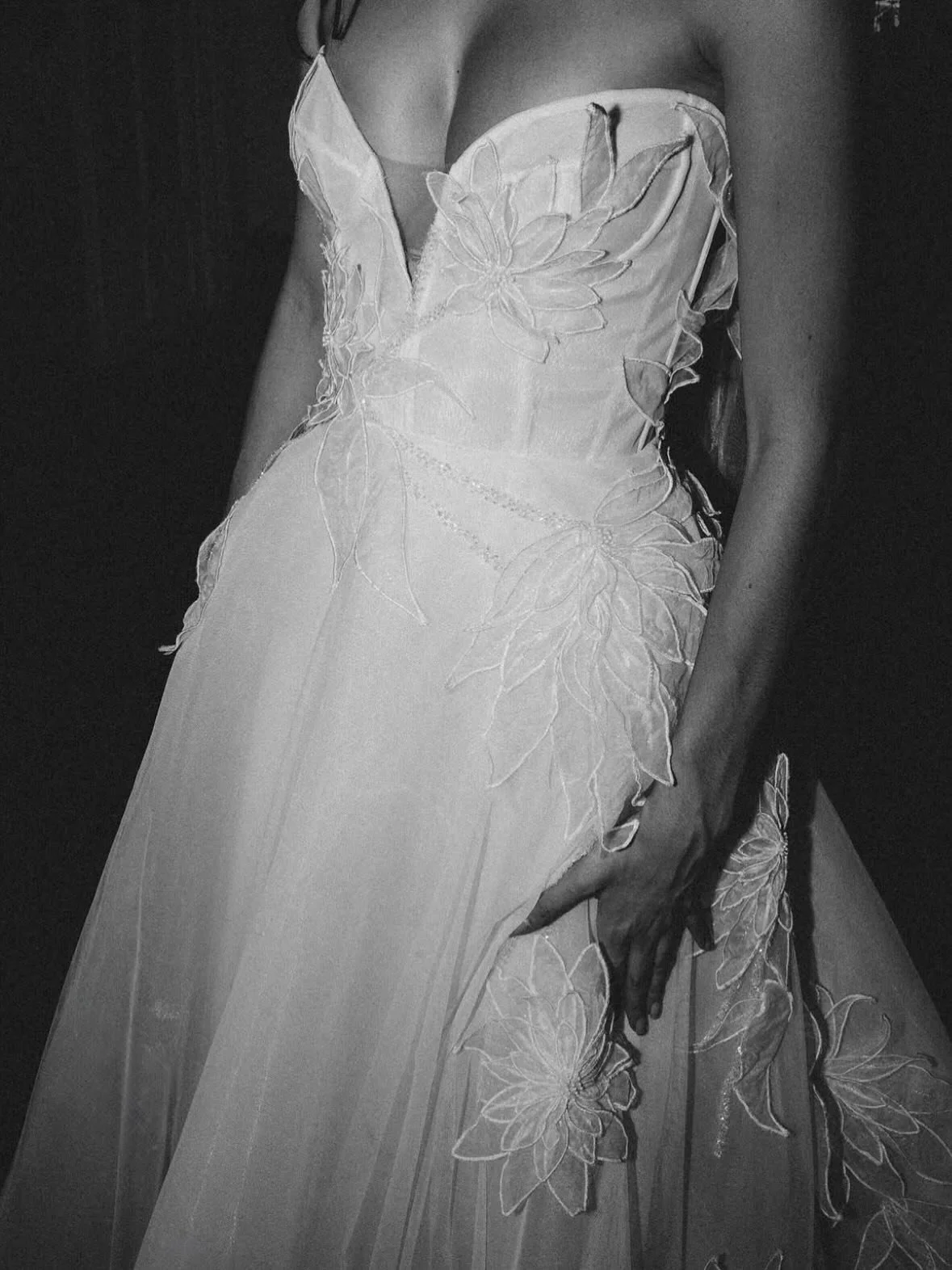 a love letter to @guardiolabridal. 💌 luxe detailing, timeless designs + effortless elegance. these couture and modern bridal gowns should be on your must try-on list. 

available at all of our @annabebridal locations. book an appointment now to expe