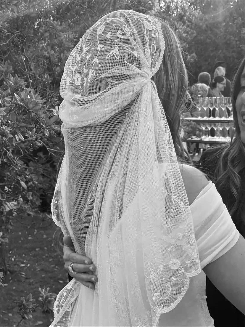 your weekly inspo to send to your wedding planner. this one&rsquo;s for the vintage-loving + editorial fashion bride. 🕊️

we&rsquo;re seeing so many trends for the future and have so much to tell you. join us at any anna b&eacute; location this thur