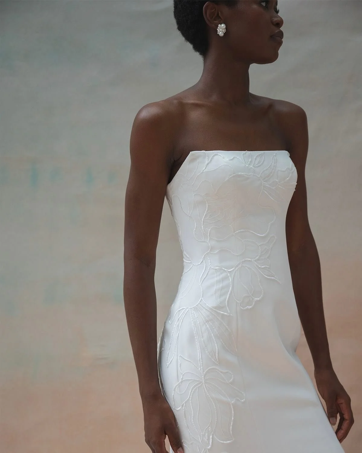 with @jennyyoonyc, it&rsquo;s all in the details 🤍 from delicate floral embroidery to sleek &amp; clean looks, we are proud to carry @jennyyoonyc at all of our shops! ✨

get on our books &amp; find the dress that tells your love story! our weekend a