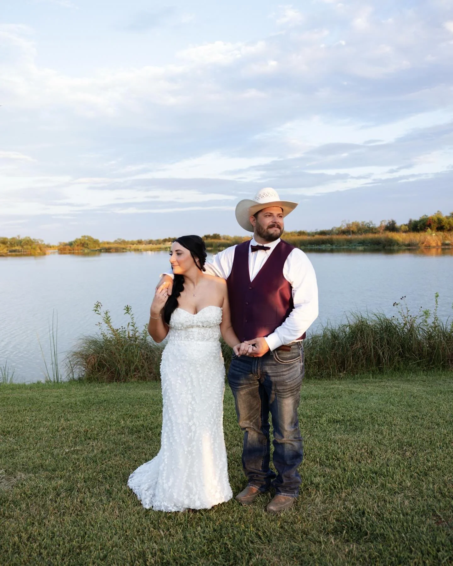 a&amp;b&eacute; x anna b&eacute; real bride elizabeth &amp; michael said &lsquo;i do&rsquo; in @mwlbride 🤍 this lakeside wedding has us in happy tears!! 🥹

dress | posie by @mwlbride via @aandbexannabebridal #dallas
photos | @picsbycarr
venue | hid