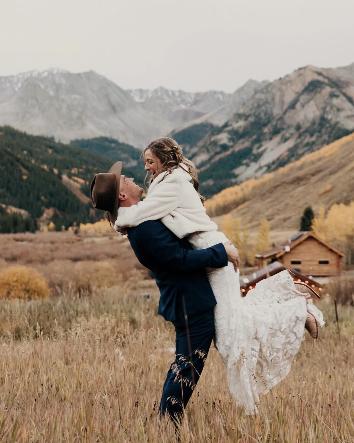a&amp;b&eacute; real bride anna &amp; adam said &lsquo;i do&rsquo; in @rish_bridal 🤍 a day that looks straight out of vogue! 🥰

dress | rapture by @rish_bridal via @aandbebridalshop #portland

photos | @sunnieheers

venue | @pinecreekcookhouse

pla