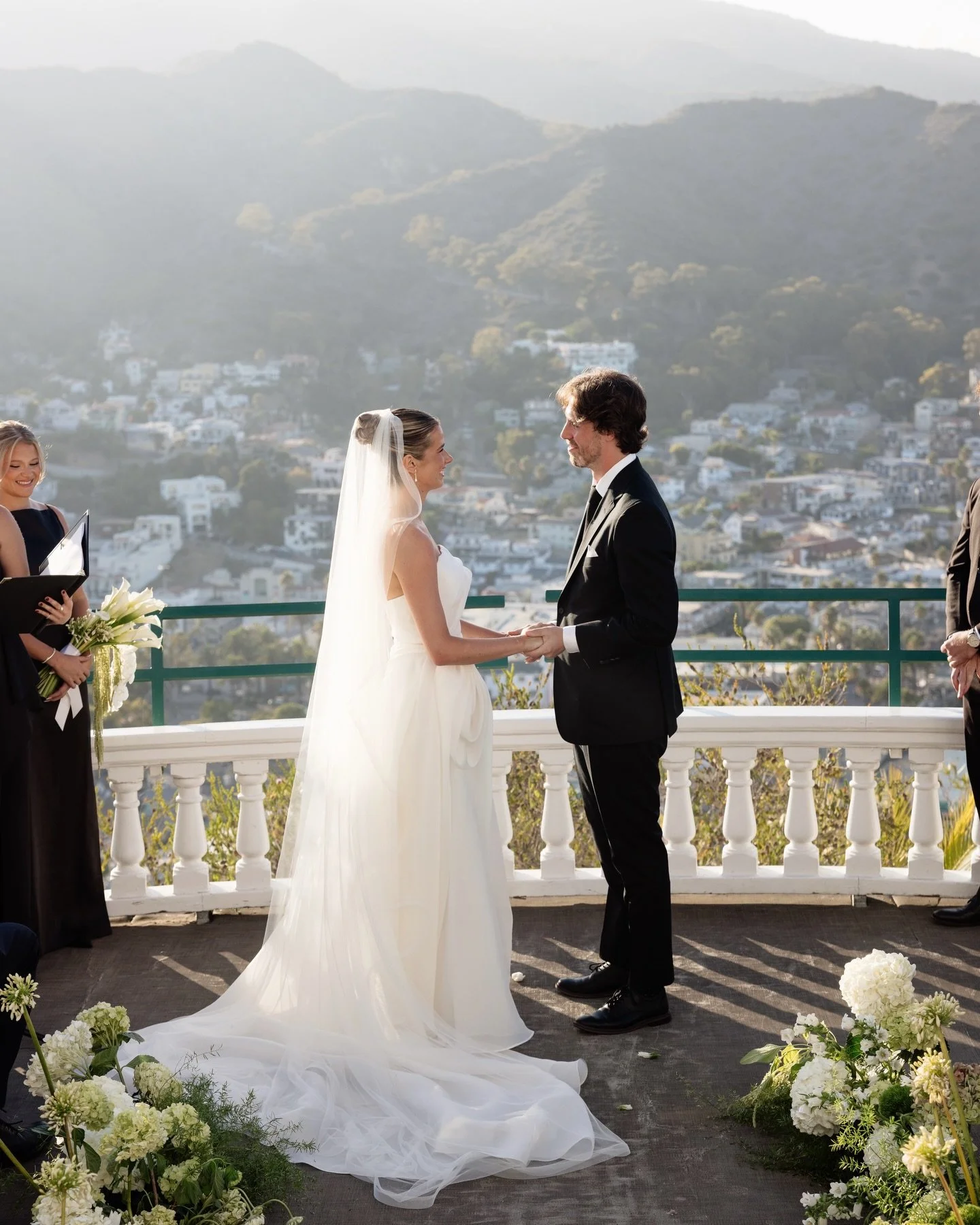 &amp;AB real bride caroline &amp; cory in @saintbridal 🤍 this day looks straight of of @vogue &amp; we are obsessed 🤩

dress | ophelia by @saintbridal via @aandbexannabebridal #minneapolis

photos | @bebavowelsphoto
venue | @visitcatalinaisland
coo