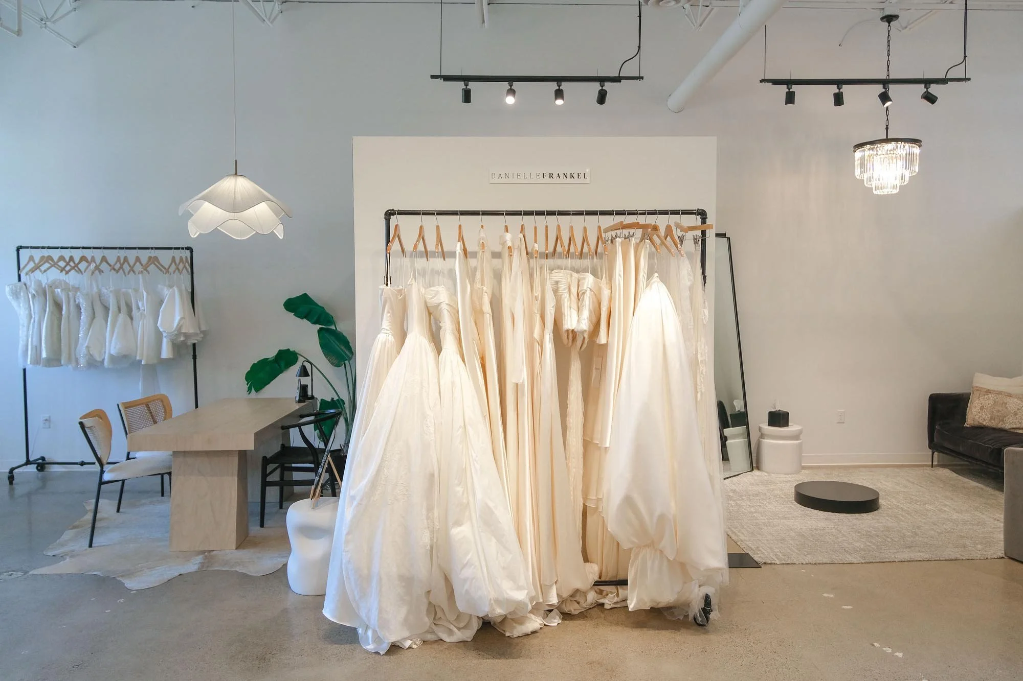 aandbe-x-anna-be-bridal-shop-minneapolis-005.jpg