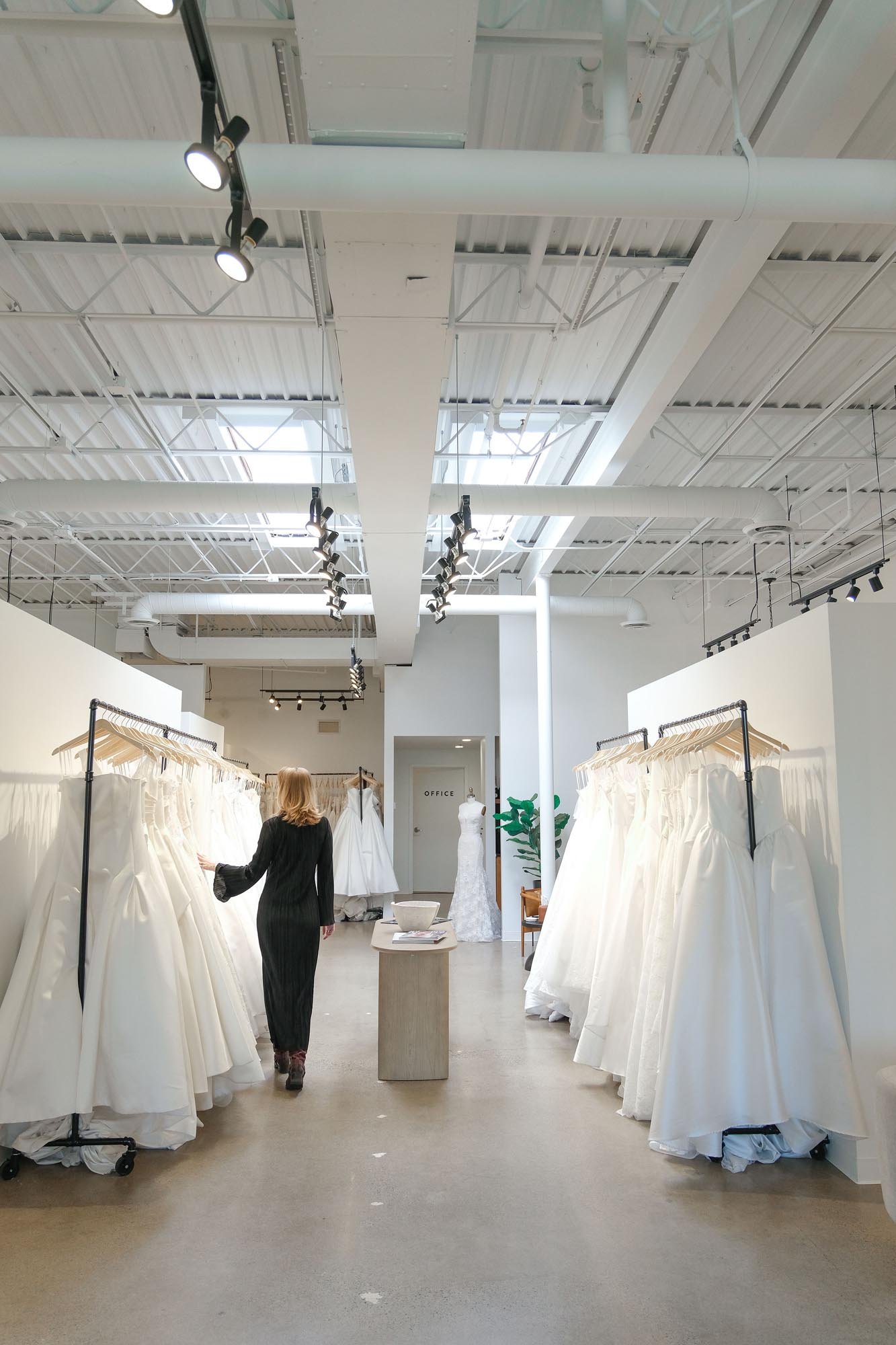 aandbe-x-anna-be-bridal-shop-minneapolis-090.jpg
