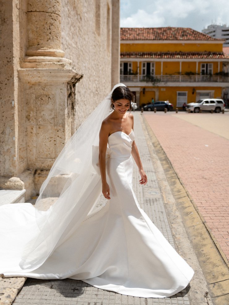 How Much Is A Monique Lhuillier Wedding Dress｜anna bé bridal boutique