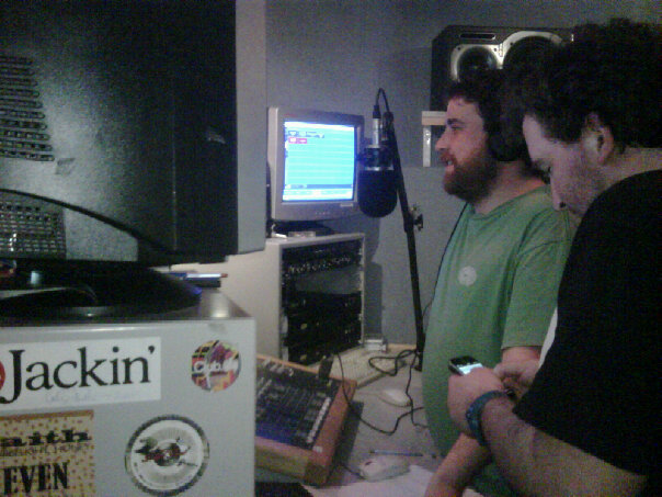 2bearsradio1