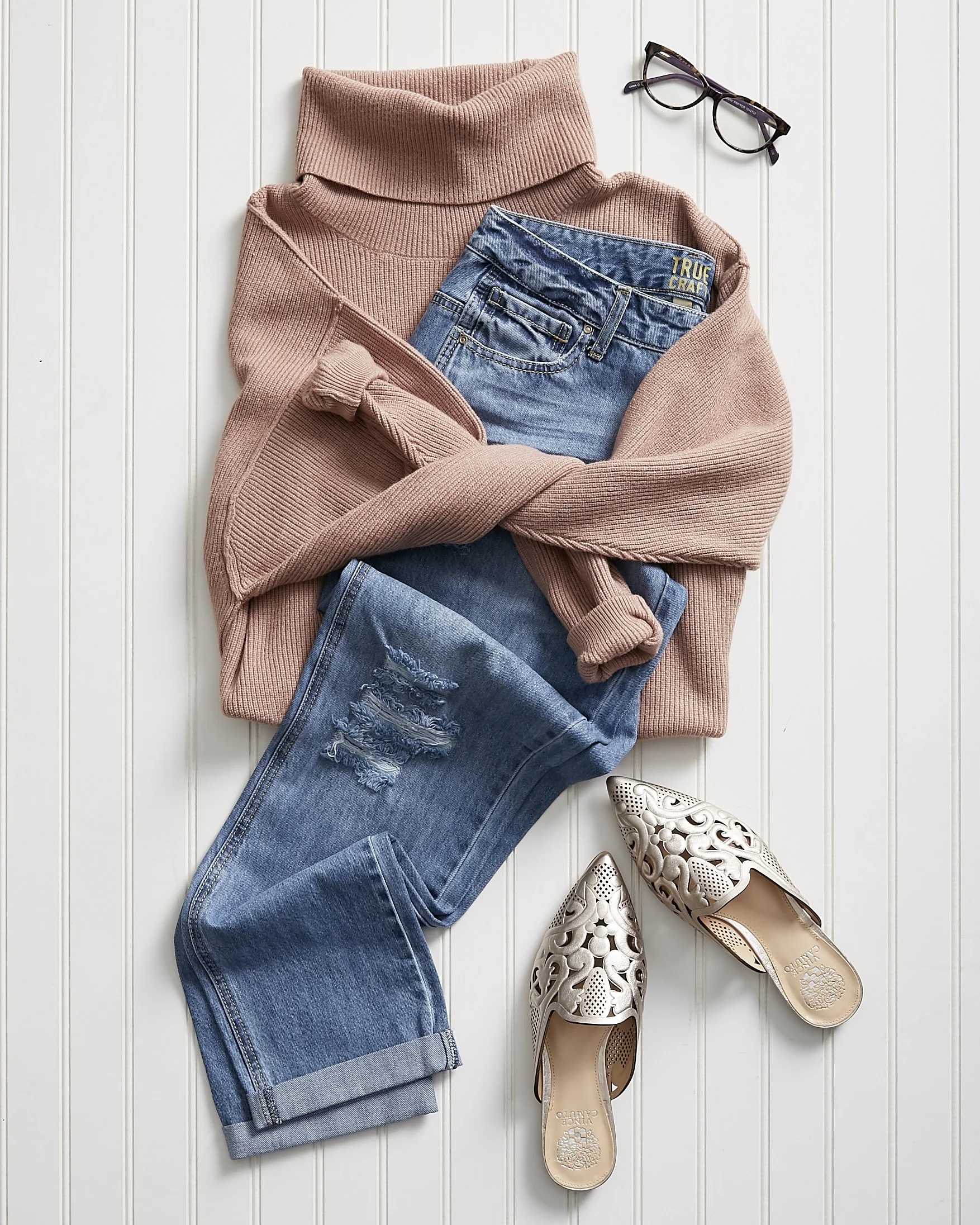 OCT 5  _Free People sweatersCOZY_0119 copy 2.jpg