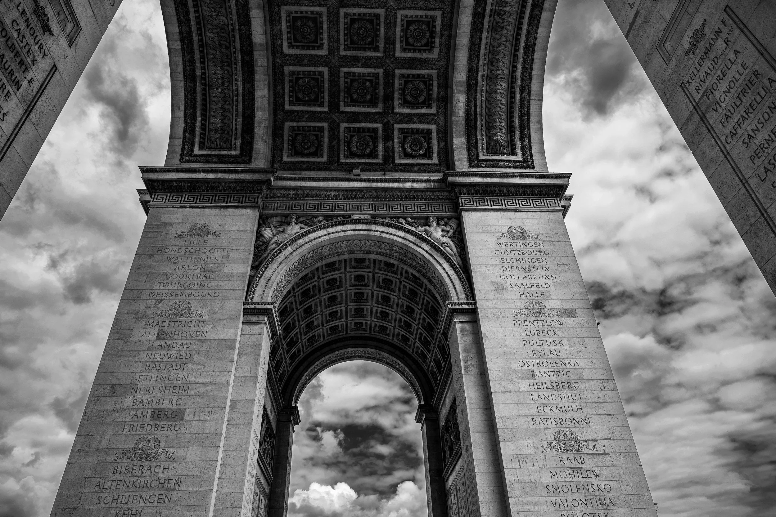 Arc de Triomphe  (10).jpg