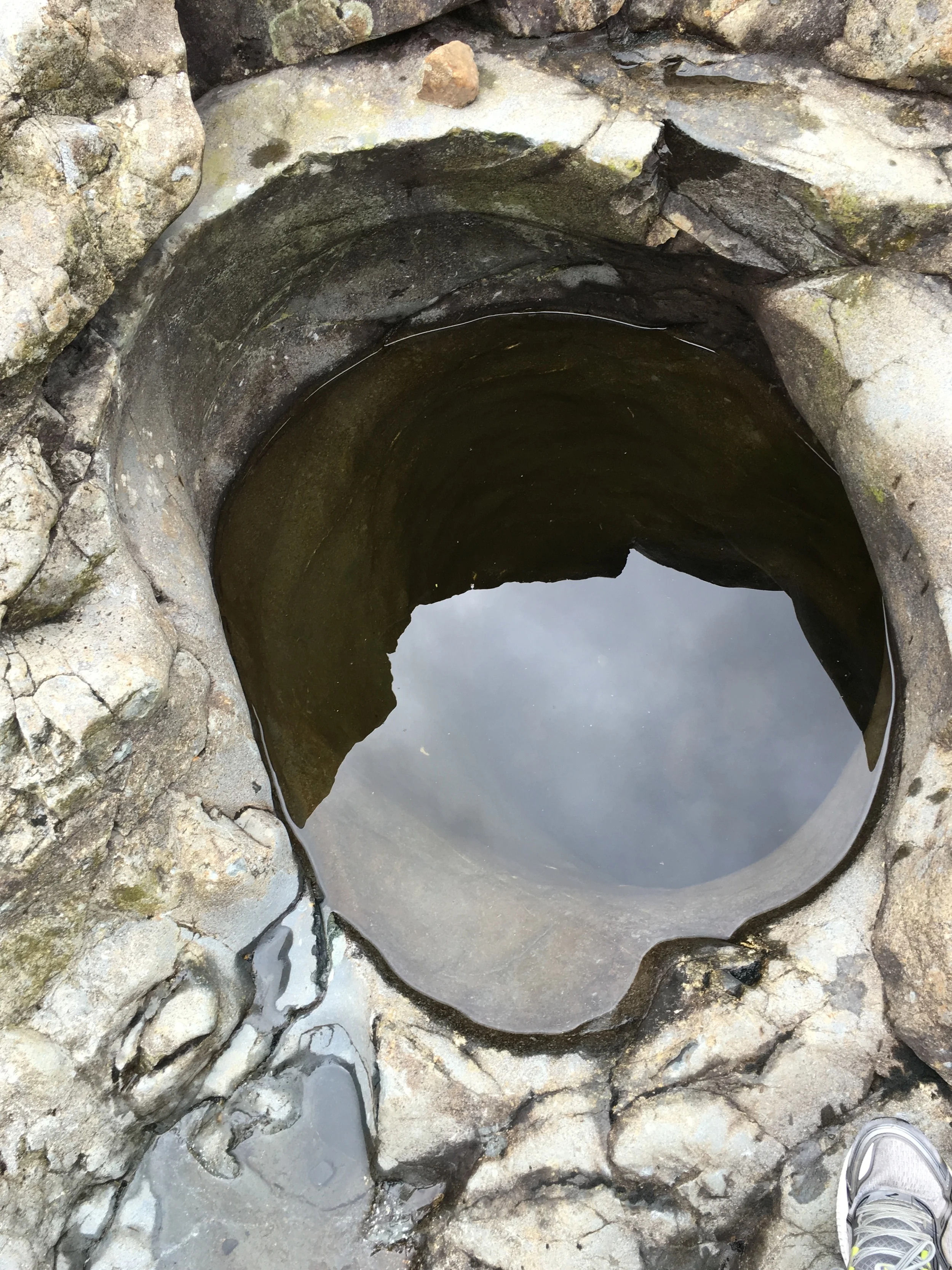 One little fairy pool, in ultra-detail