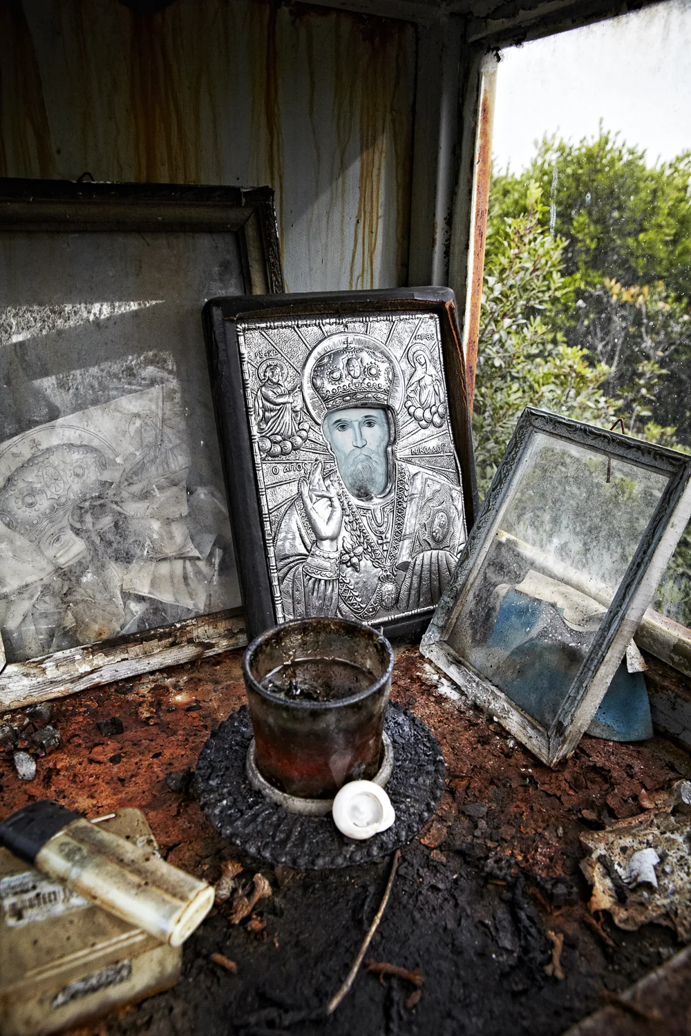 A shrine near to the lighthouse to help protect sailors.