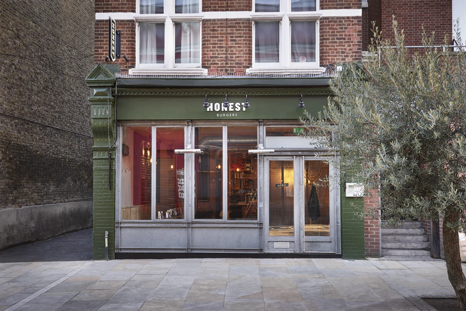 Honest burgers Clapham restaurant exterior and interior photography by London food photographer and director Scott Grummett