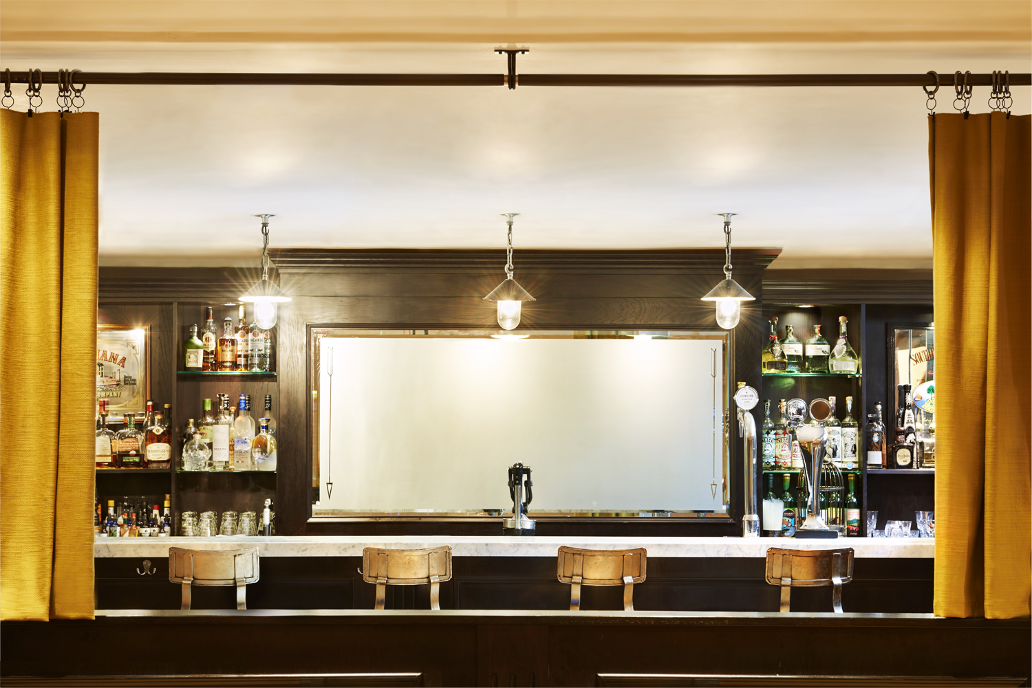 The SHOWDOWN Bar