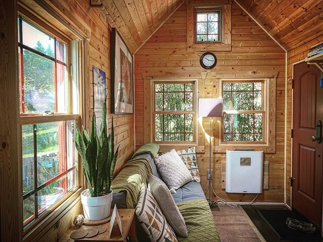 My happy place!!!! One day, I will be living in my tiny house again...maybe not this one, but I will be tiny again! For now, all I can do is spread the love of tiny with others to experience!!! #airbnb #thetinytackhouse #tinytackhouse #tinyhouse #tho