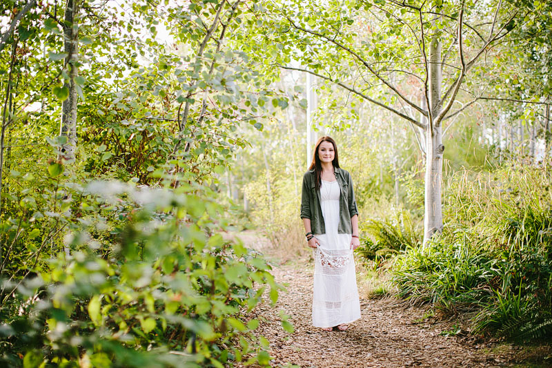 Seattle girl senior portraits by Mike Fiechtner Photography