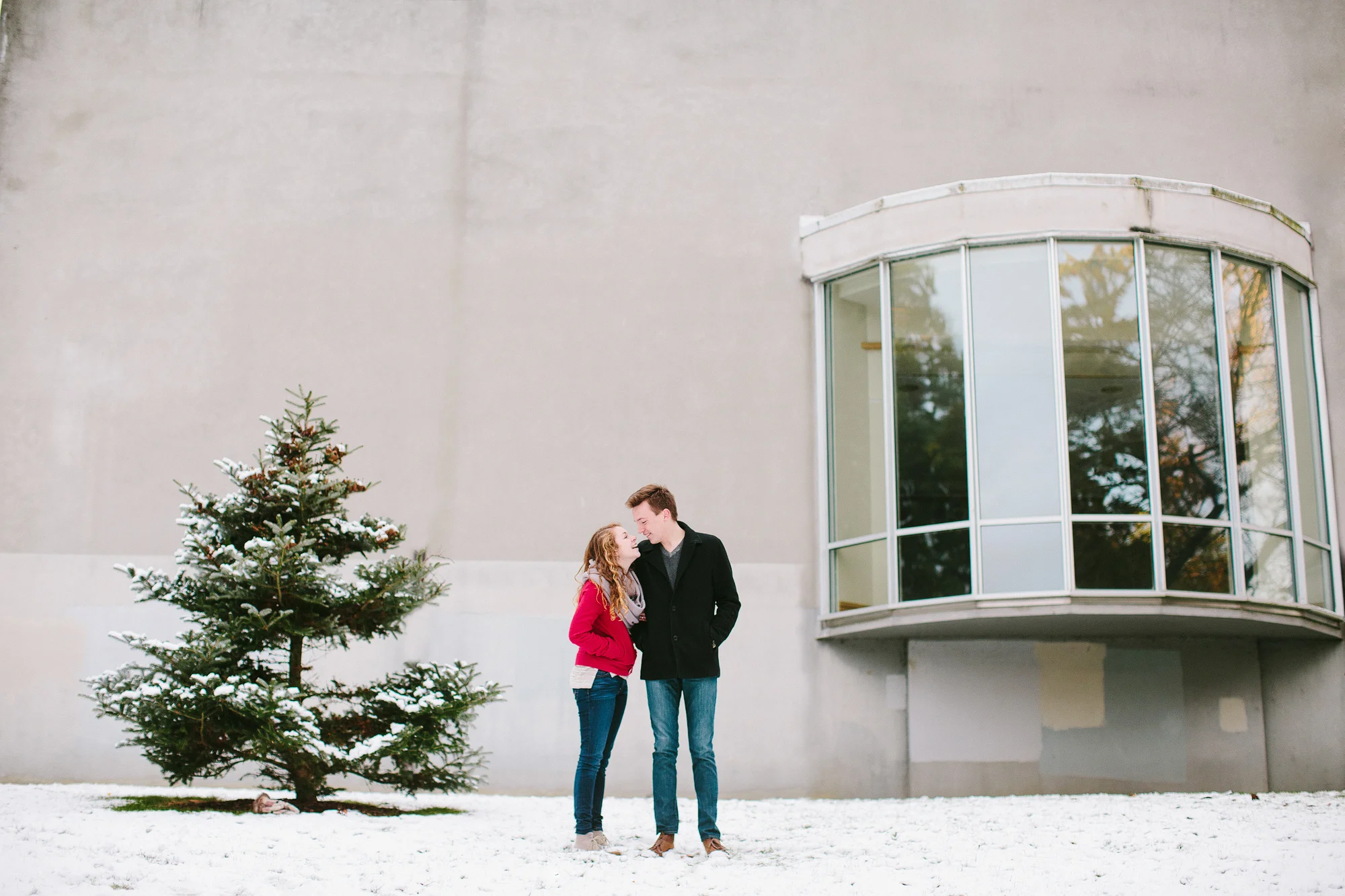 Snowy Seattle engagement - Mike Fiechtner Photography