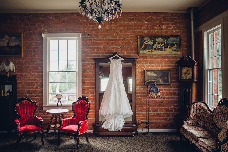 Hollywood Schoolhouse Woodinville wedding photography