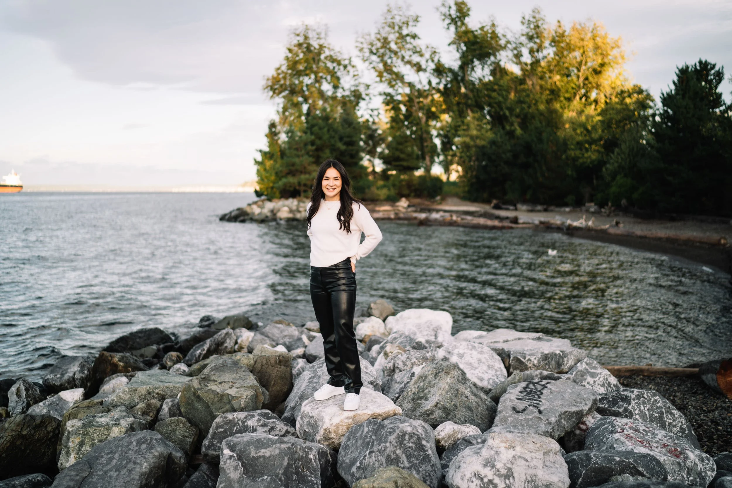 Olympic Sculpture Park senior photos girl on rocks.jpeg