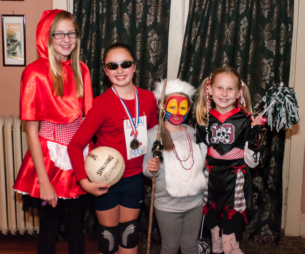 Olivia & Mia with friends Kate & Abby