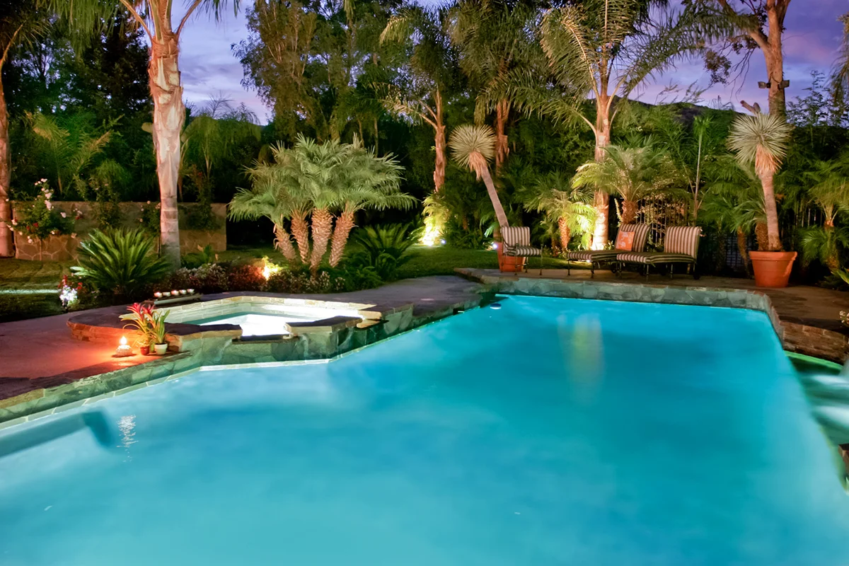 Pool-refinishing-photography