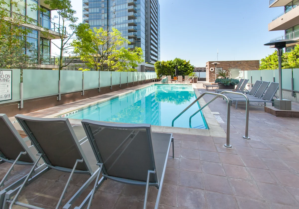 1111Grand708-25.jpg