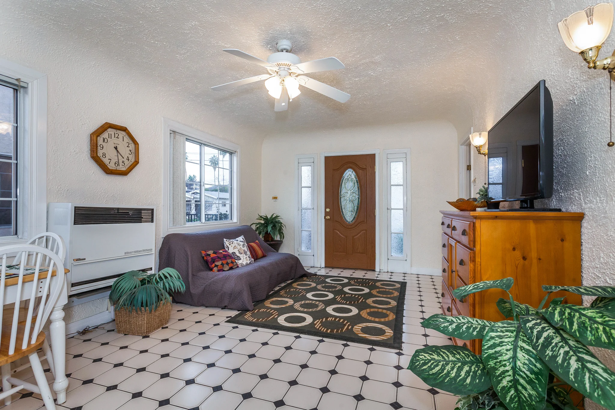 2120Laverna-9.jpg