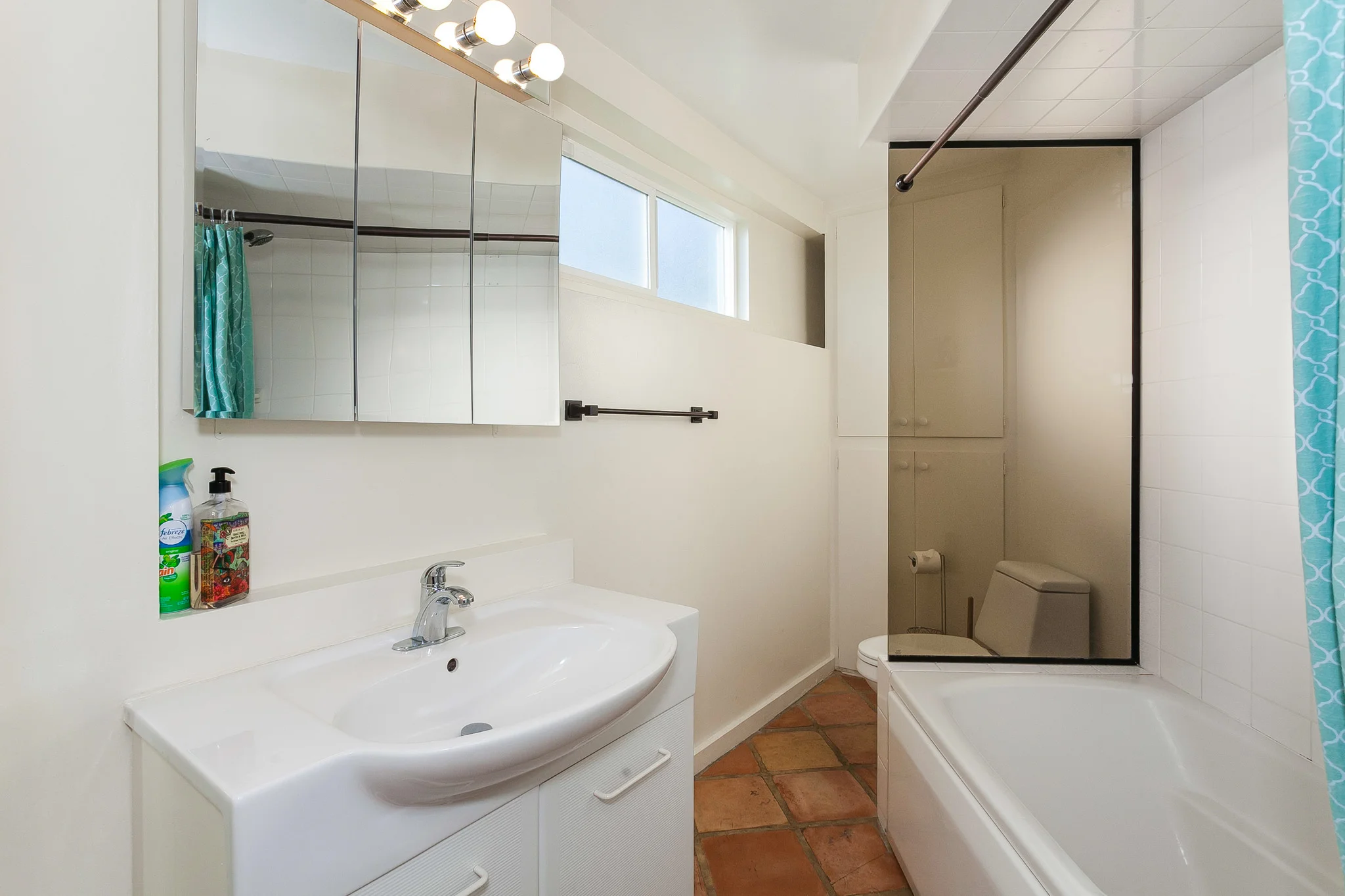 6234HollyMont-17.jpg