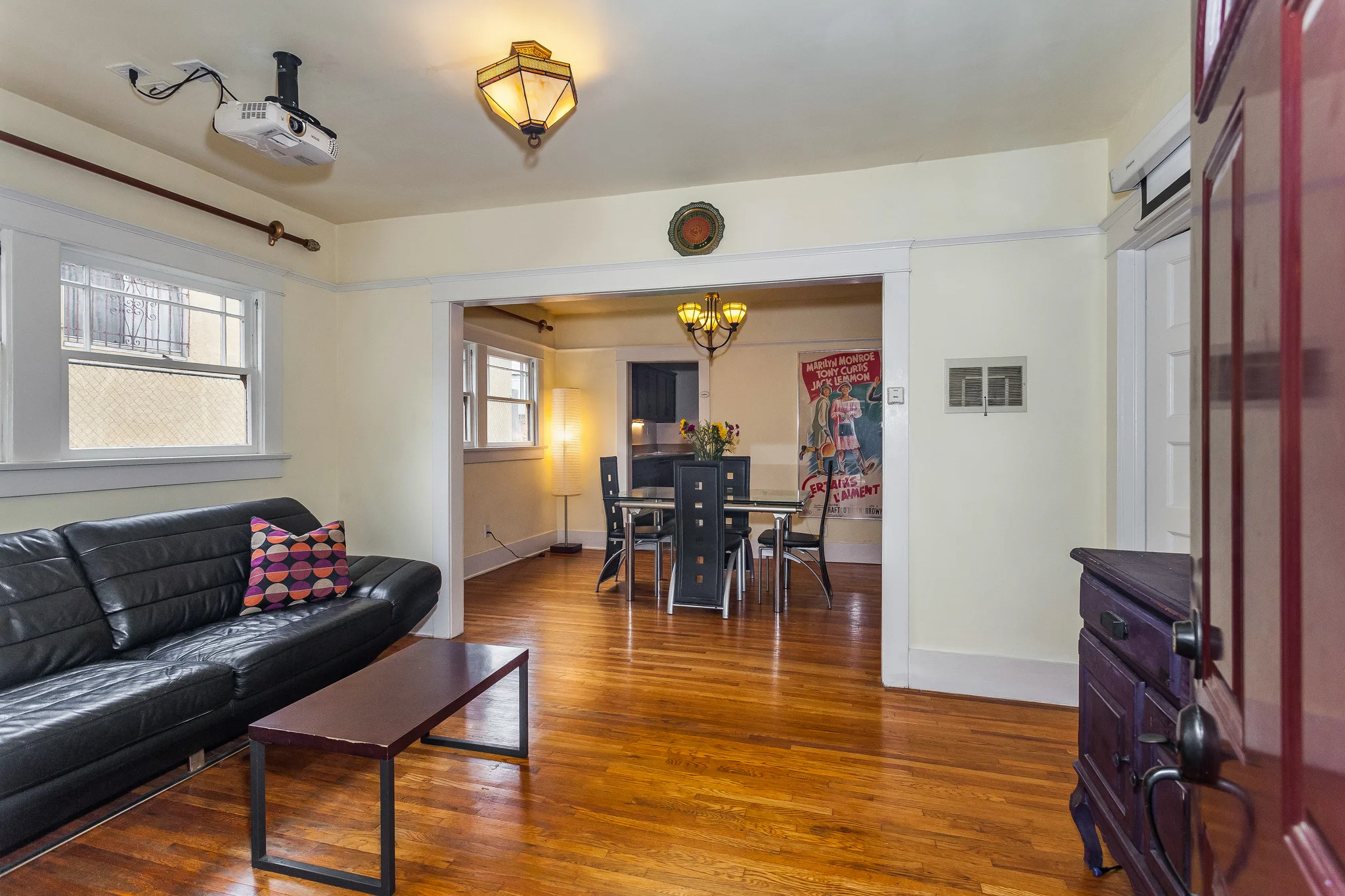 2528Avenue34-4.jpg