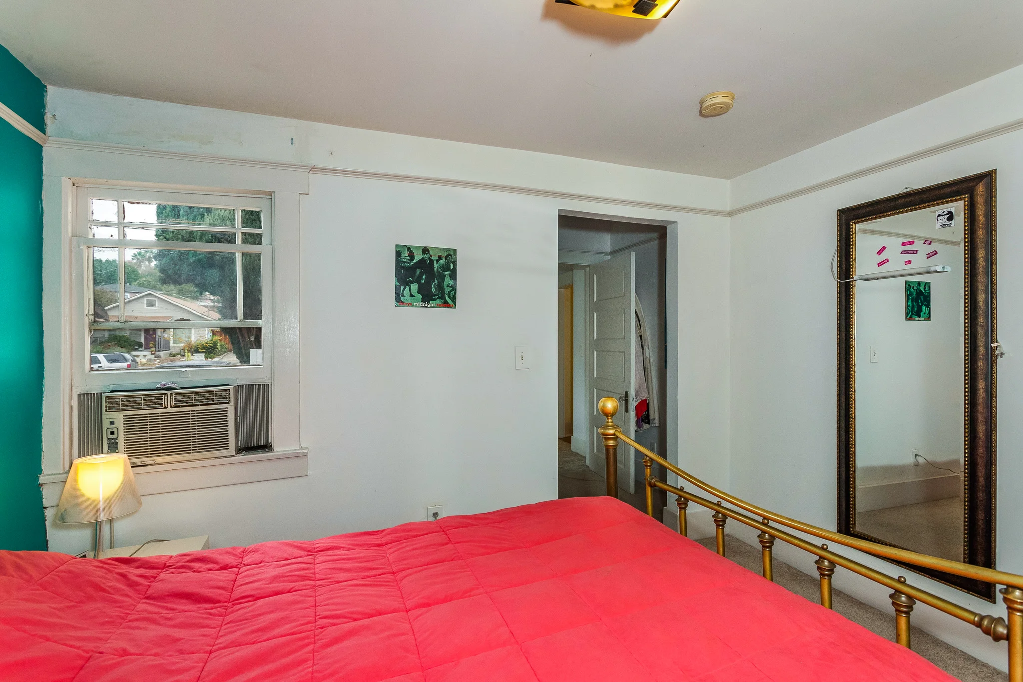 2528Avenue34-18a.jpg