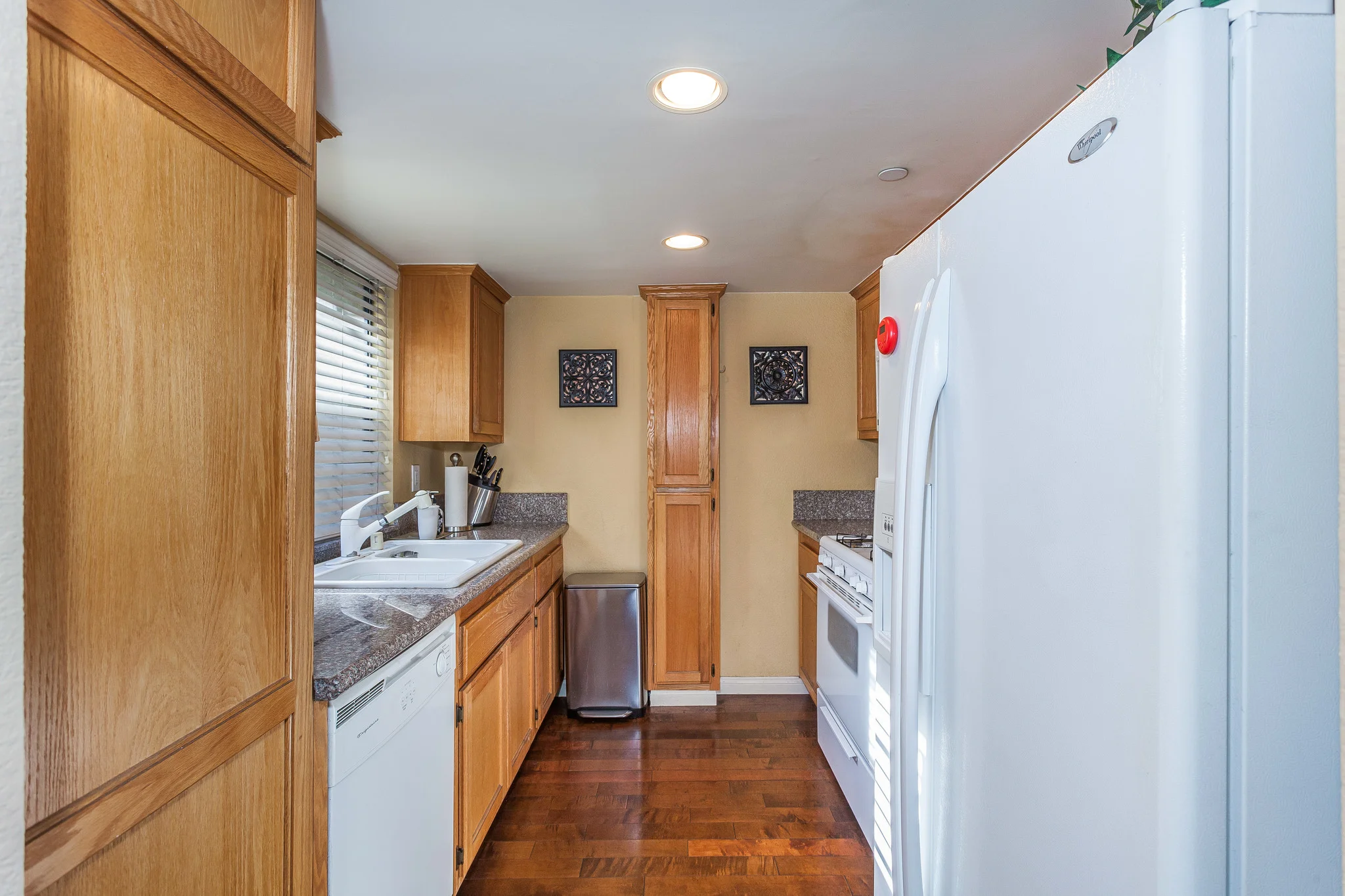 1330MayflowerF-8.jpg