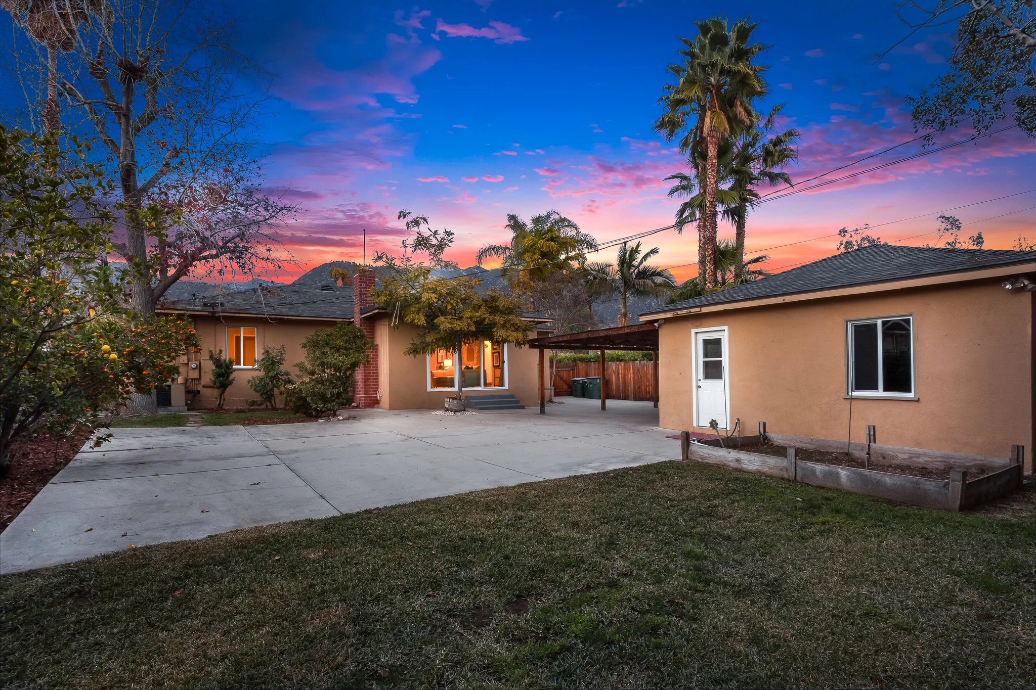 2948SierraMadre-40t.jpg