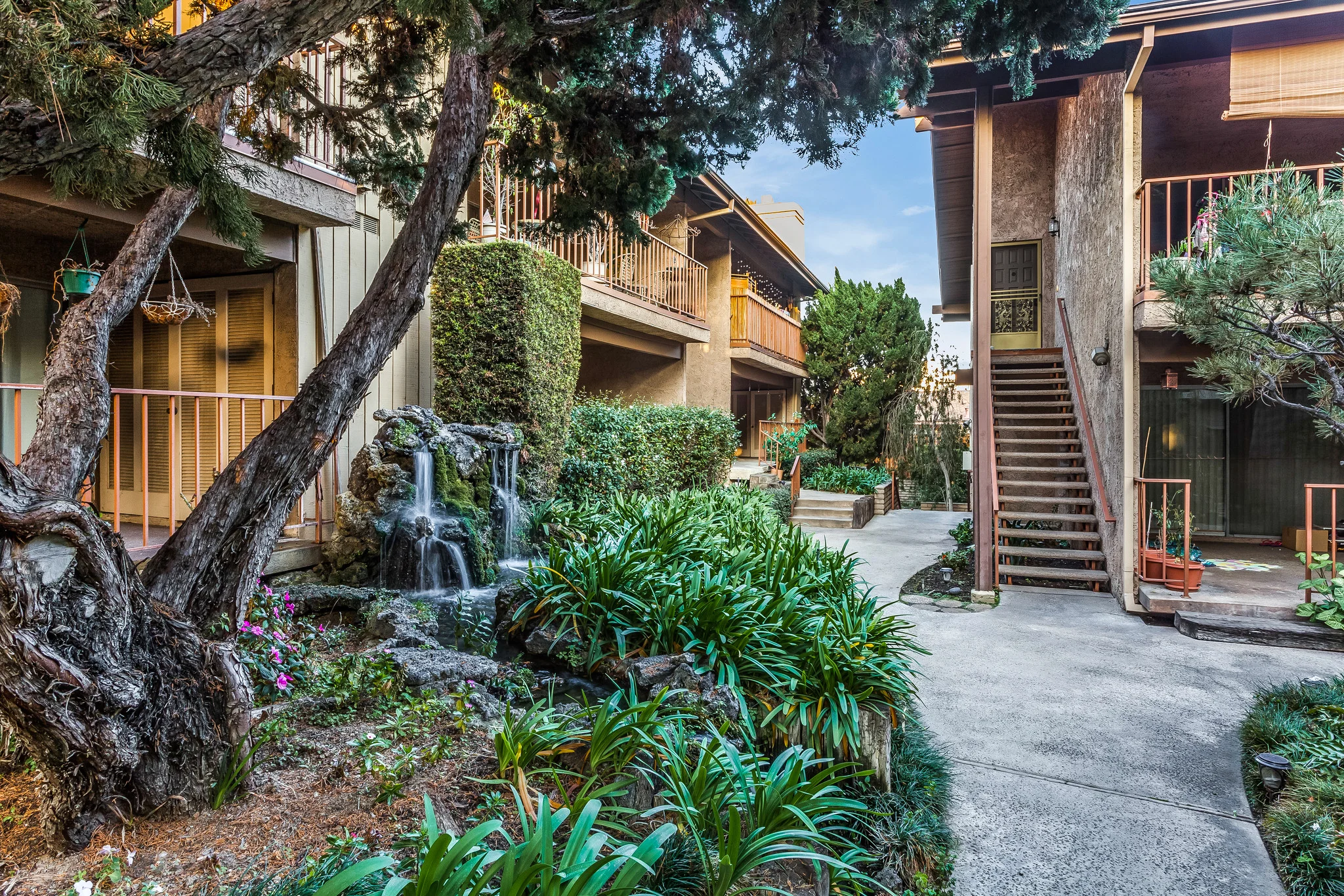 1161Duarte4-2d.jpg