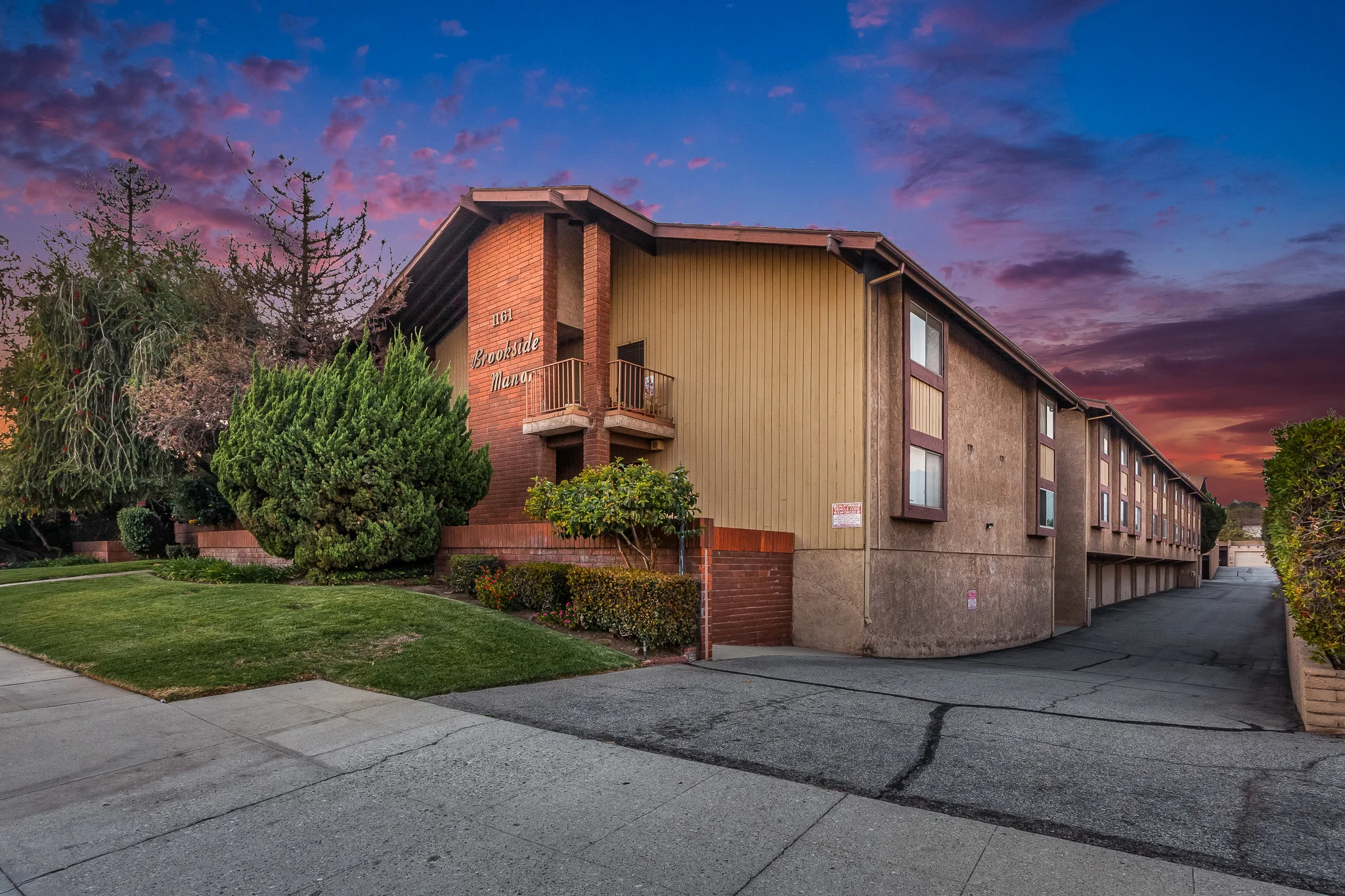 1161Duarte4-30t.jpg