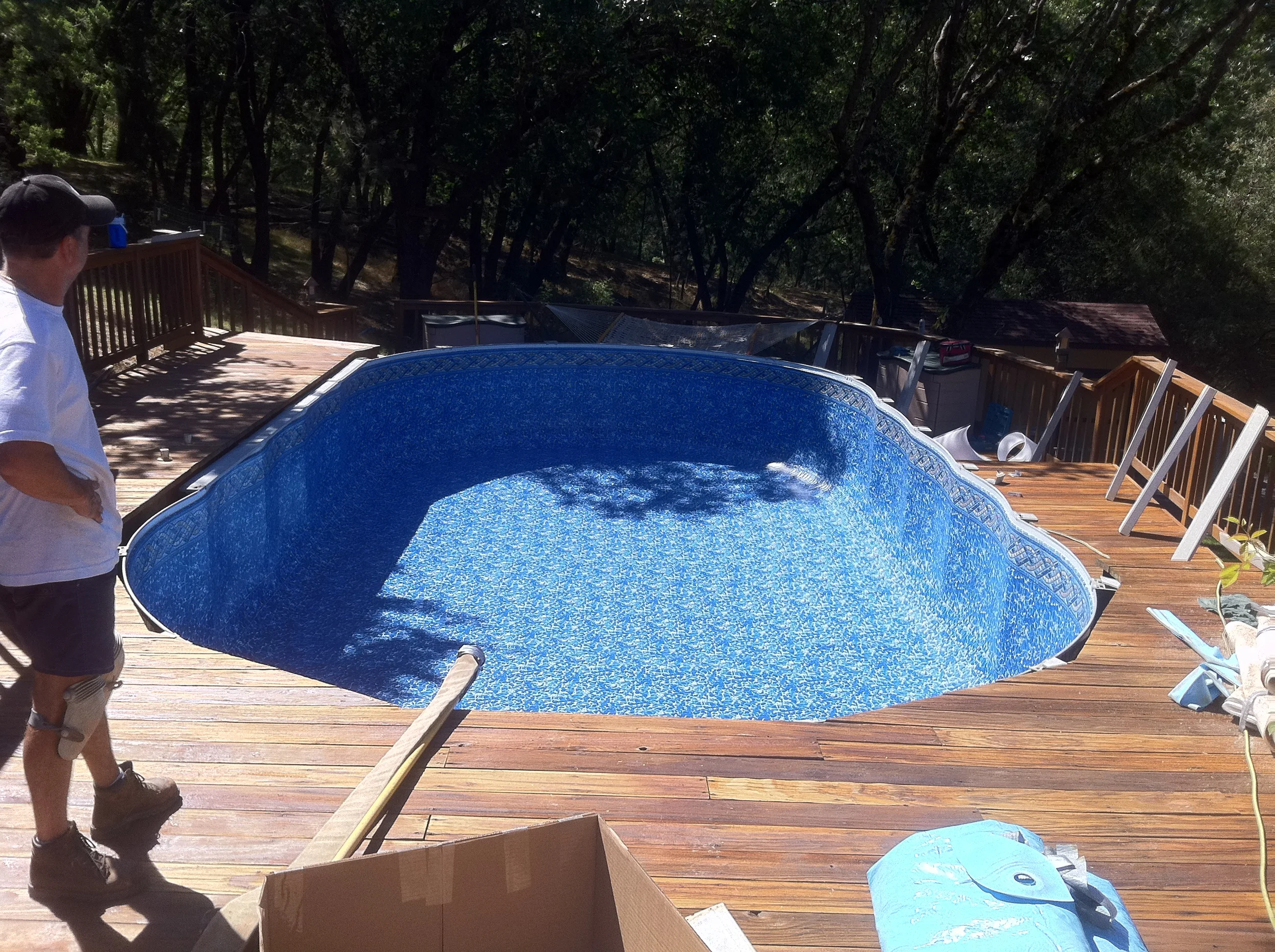 8_sucking in liner.JPG