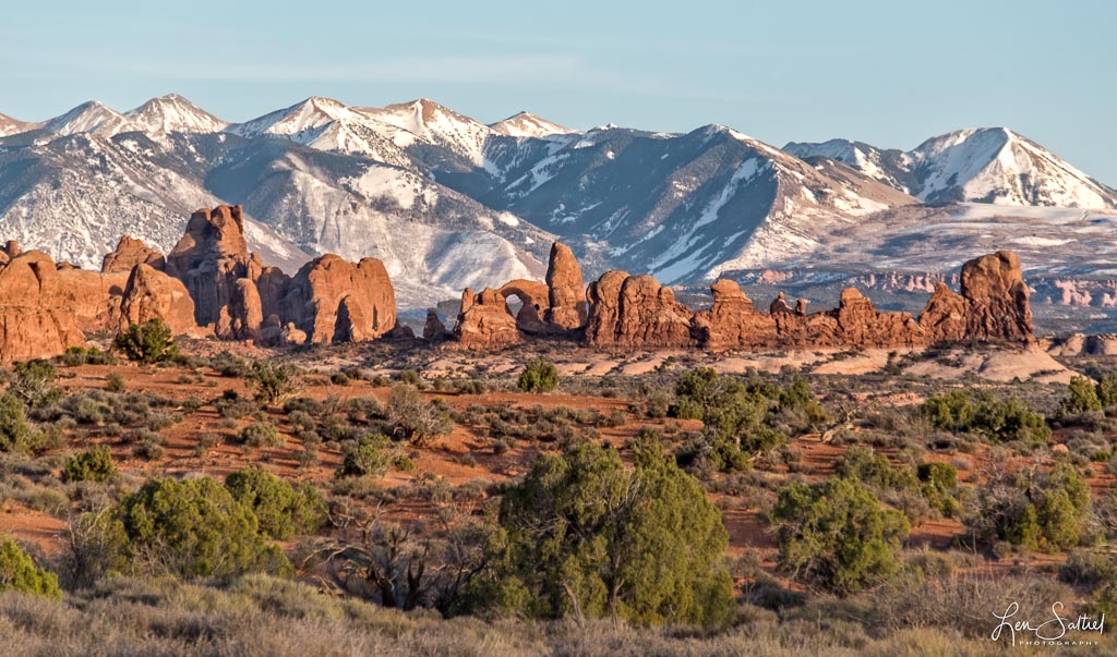 La Sal Backdrop