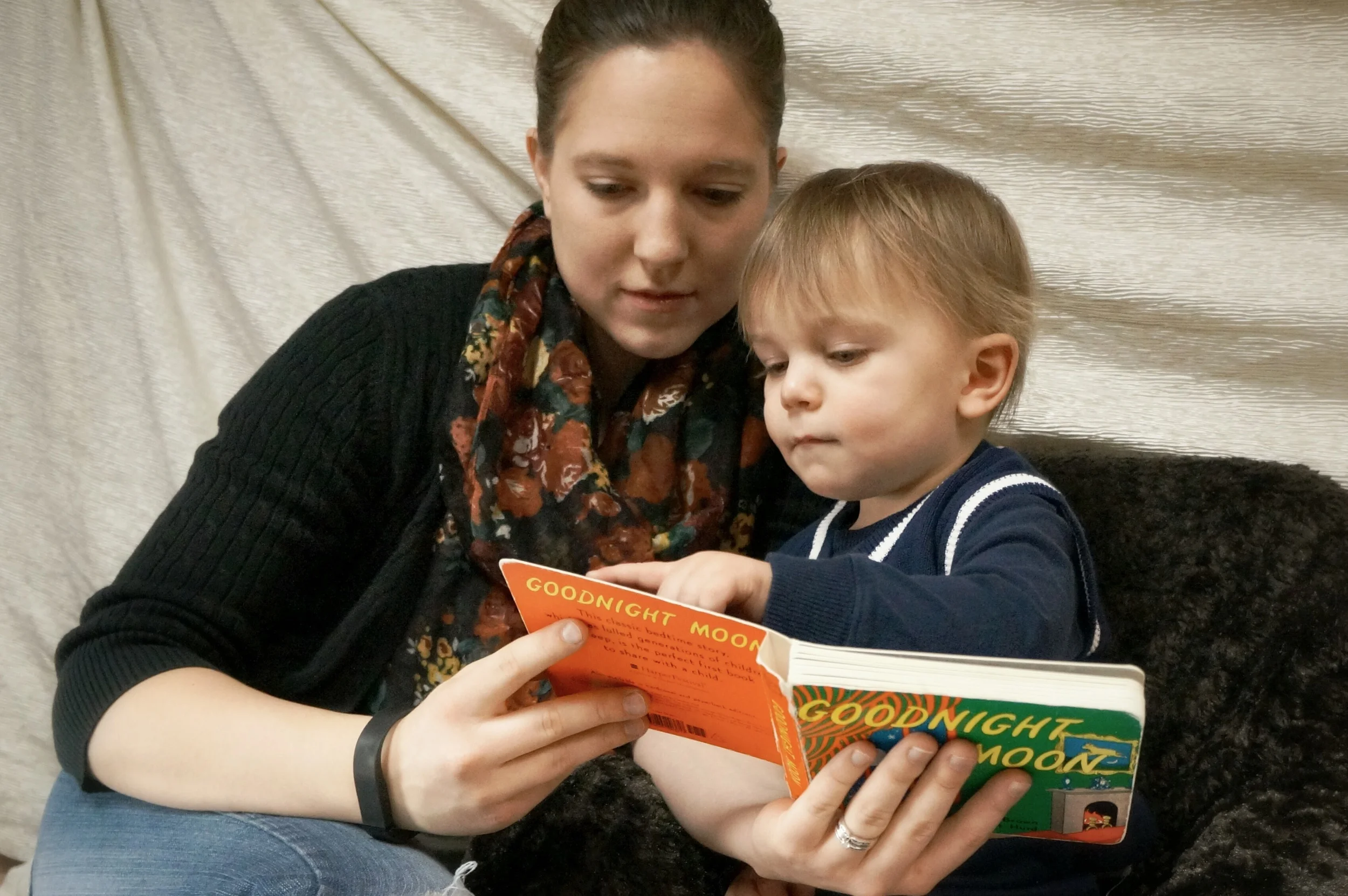 reading with mommy
