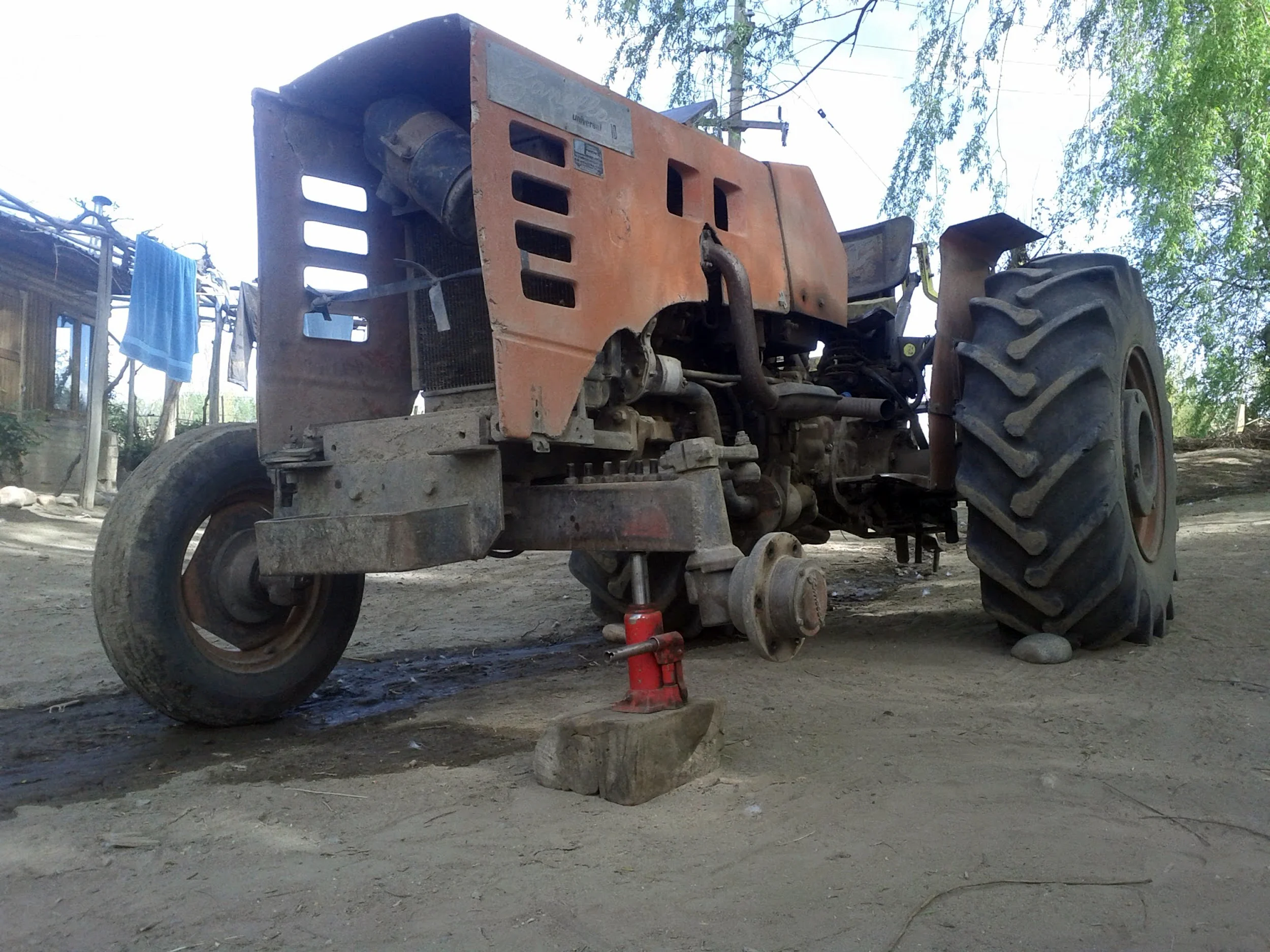 ARG_Tractor.jpg