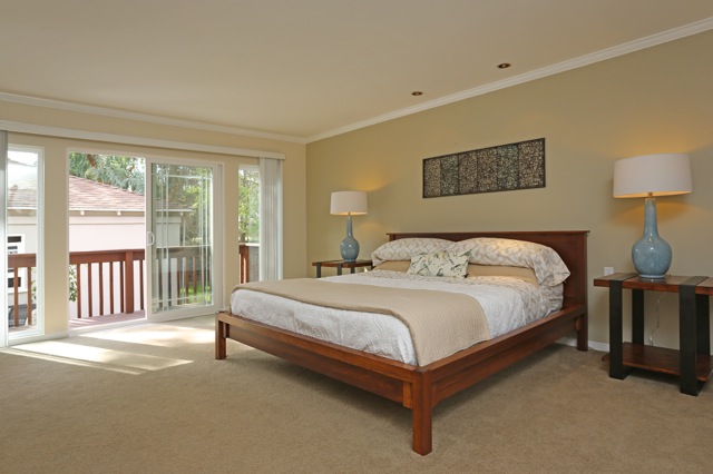 Master bed.jpg